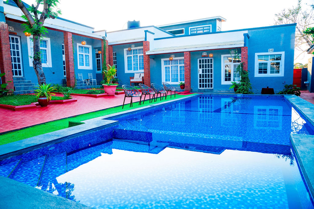 Genis Villa Evening